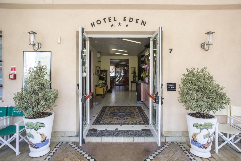 Hotel Eden Viserbella di Rimini Buitenkant foto