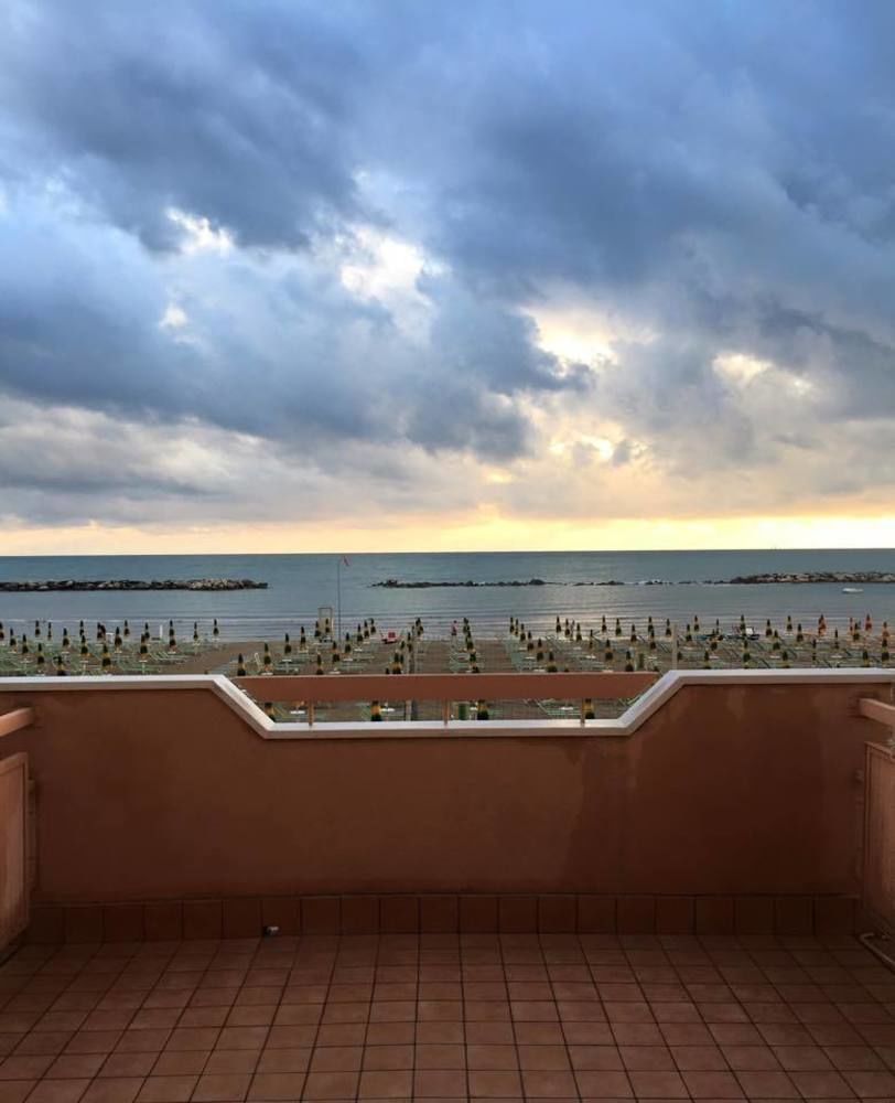 Hotel Eden Viserbella di Rimini Buitenkant foto